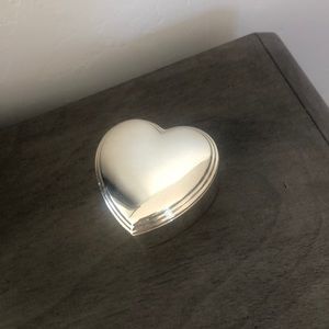 Hart shaped jewelry box